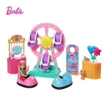 Barbie Chelsea-t a Babát, majd Karnevál Playset Szőke Haját, óriáskerék, dodzsem Kiegészítők Interaktív Baba Játék GHV82