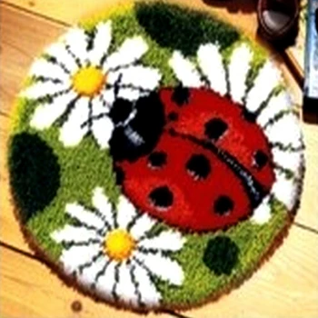 DIY Kézimunka Befejezetlen Horgolás Szőnyeg Fonal, Párna, Szőnyeg Katicabogár Virágokkal Hímzett szőnyeg